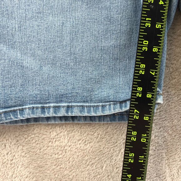 Lee Riders Womens Bermuda Jean Shorts 18 Measureed Mid Rise Blue Denim Casual - Picture 5 of 11